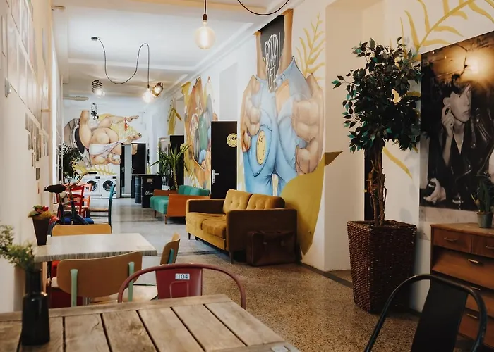 Albergue Party Zzz *