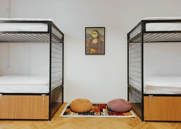 Party Zzz Albergue Liubliana