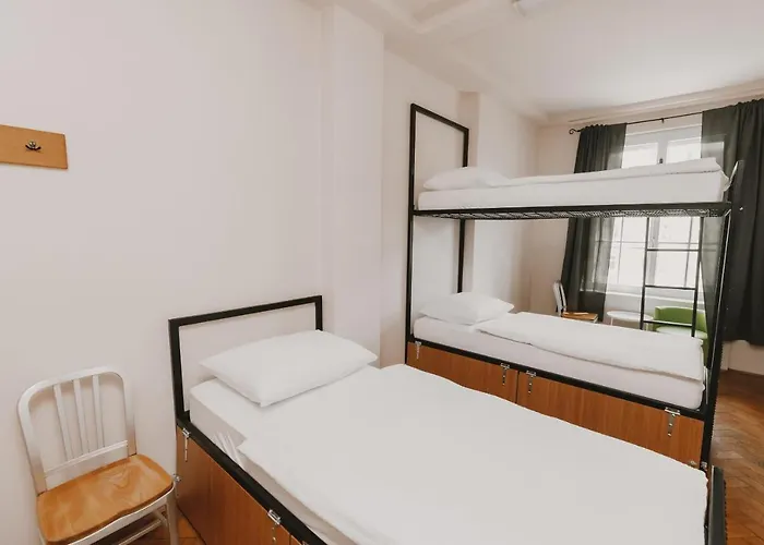 Party Zzz Albergue *