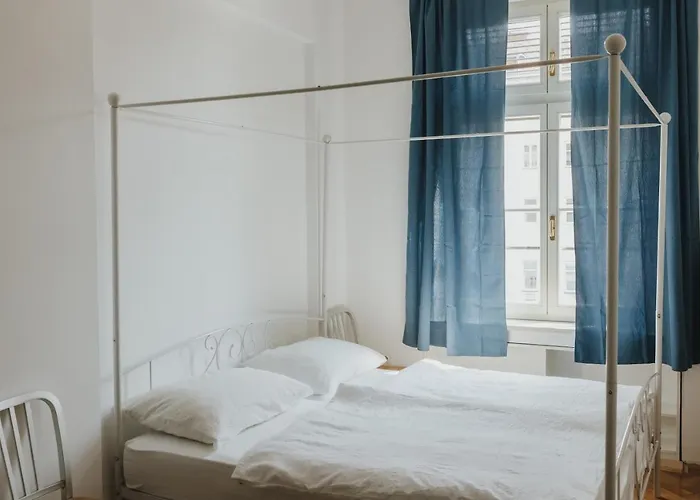 ホステル Party Zzz *