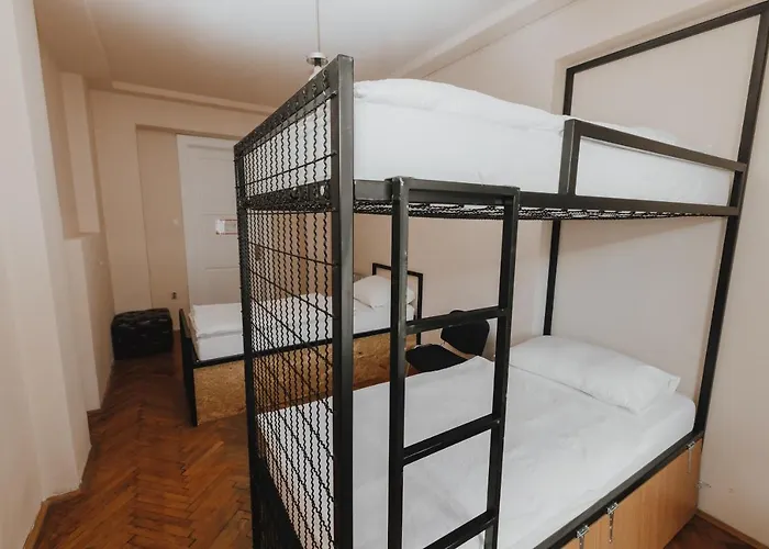 Party Zzz ホステル